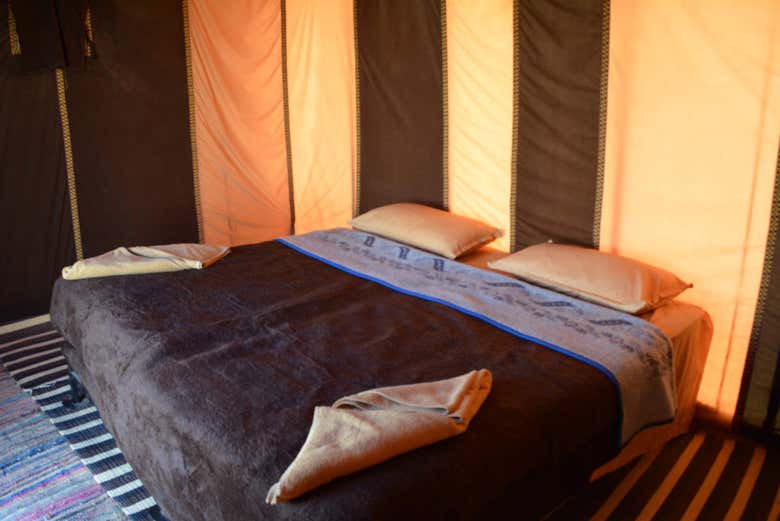 Sleep in this double room in the standard camp