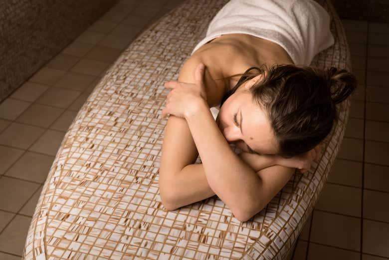 Relax in a hammam
